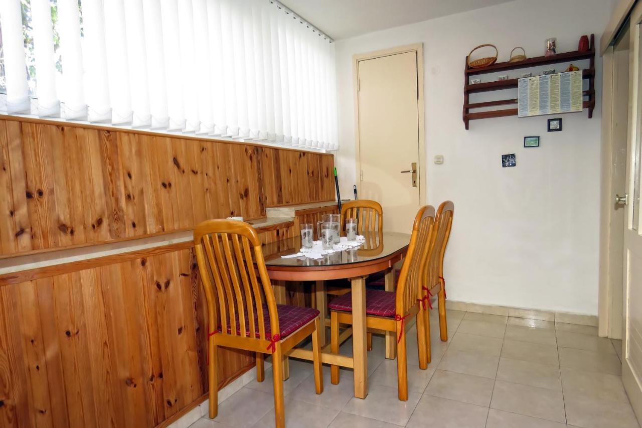 Apartments By The Sea Drasnice, Makarska - 5265 Экстерьер фото